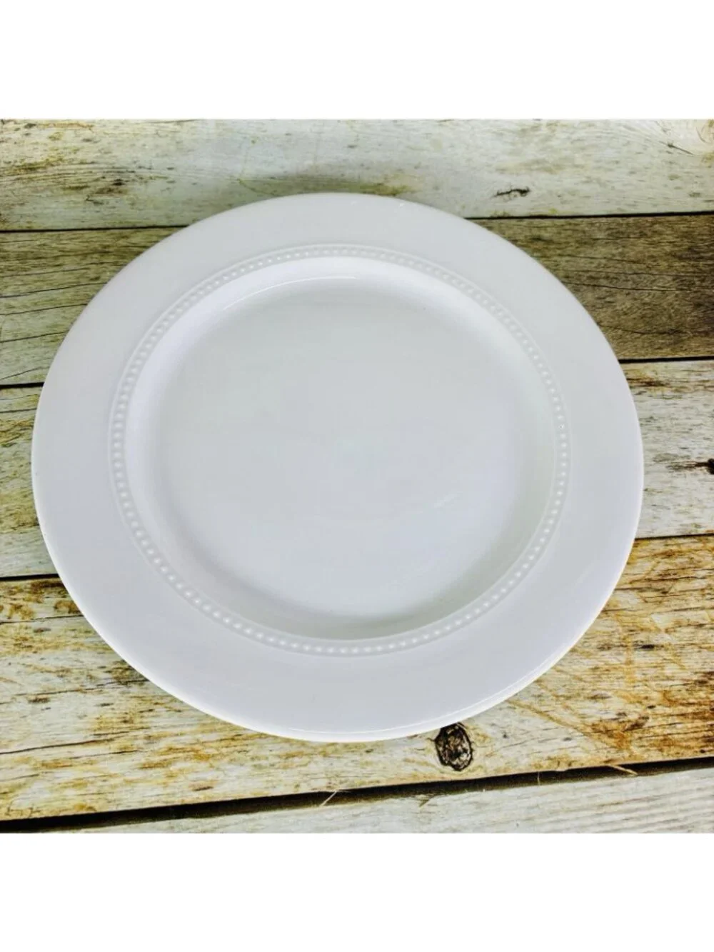 Threshold Target BEADED WHITE Embossed Beaded Band Procelain Dinner Plates Set 2